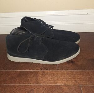 UGG 11.5 Mens Suede Shoes